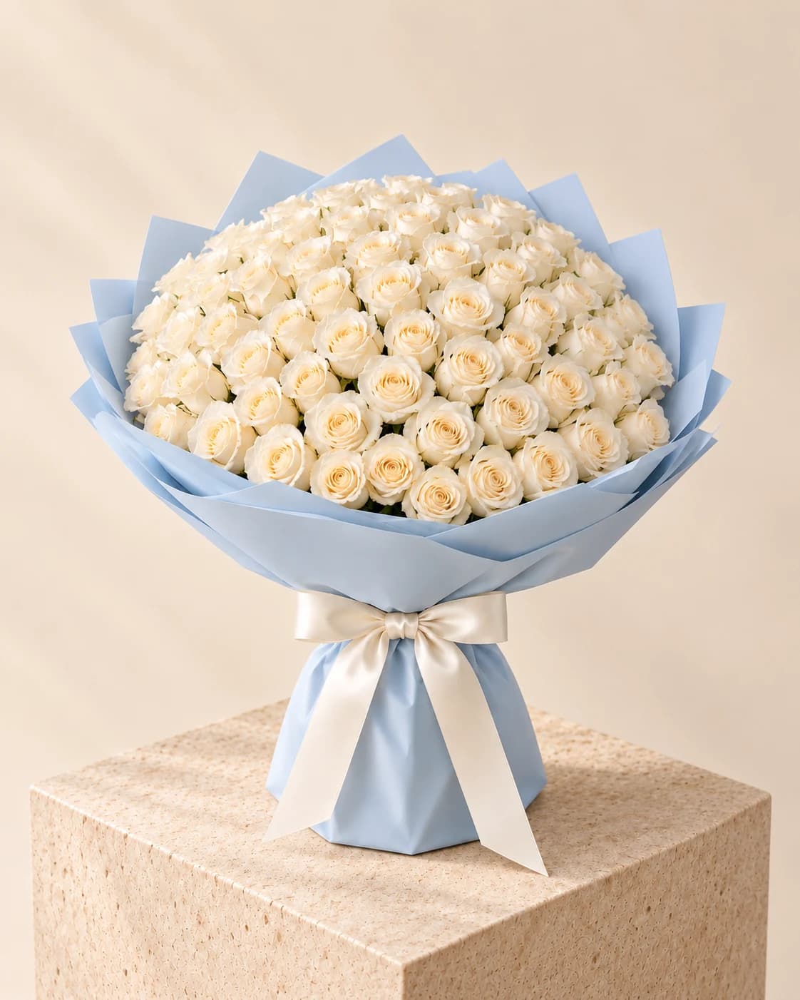 Blue Sonata — 100 Roses — View 1