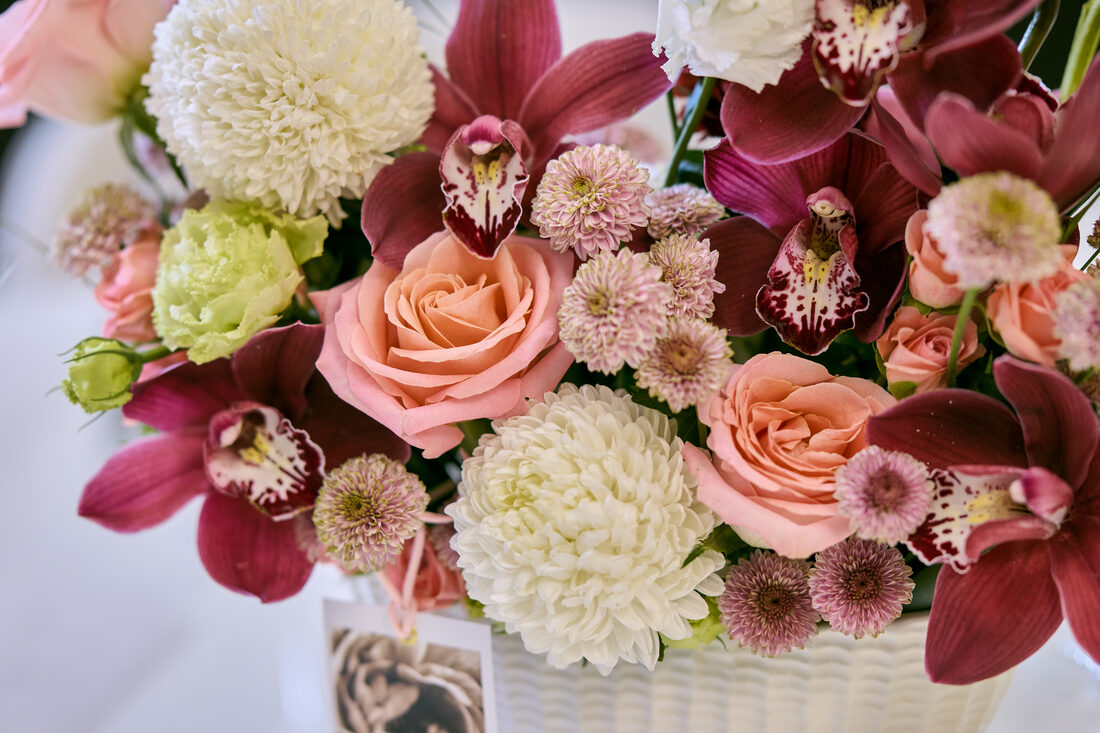 Wedding flower arrangement by Flower Corner, Sharjah